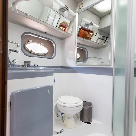 Hotel en barco Yacht Evasion - Bateau Insolite